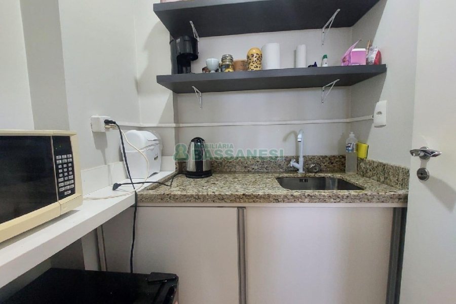 Sala com 64m², 1 vaga, no bairro São Pelegrino em Caxias do Sul para Alugar