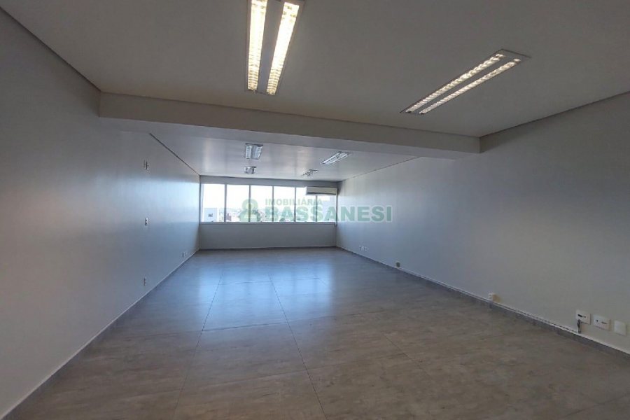 Sala com 64m², 1 vaga, no bairro São Pelegrino em Caxias do Sul para Alugar