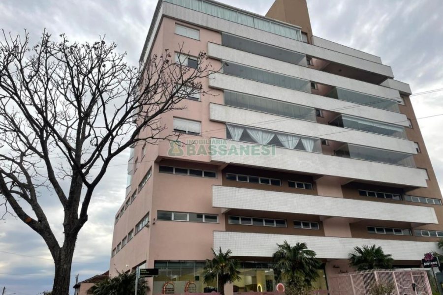 Apartamento com 110m², 2 vagas, no bairro Cruzeiro em Caxias do Sul para Comprar