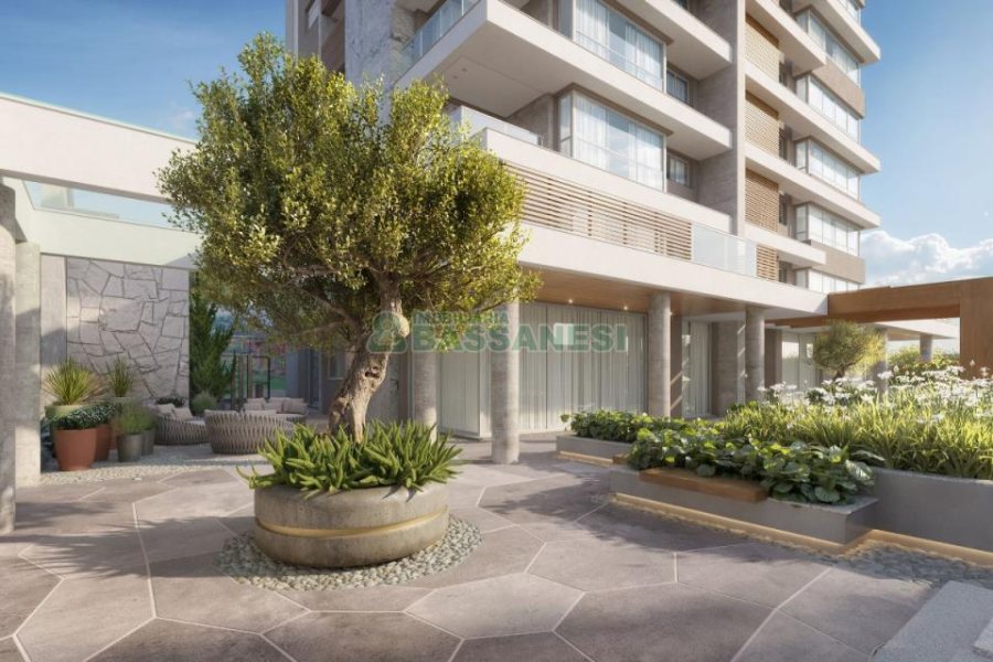 Apartamento com 178m², 3 dormitórios, 2 vagas, no bairro Lourdes em Caxias do Sul para Comprar