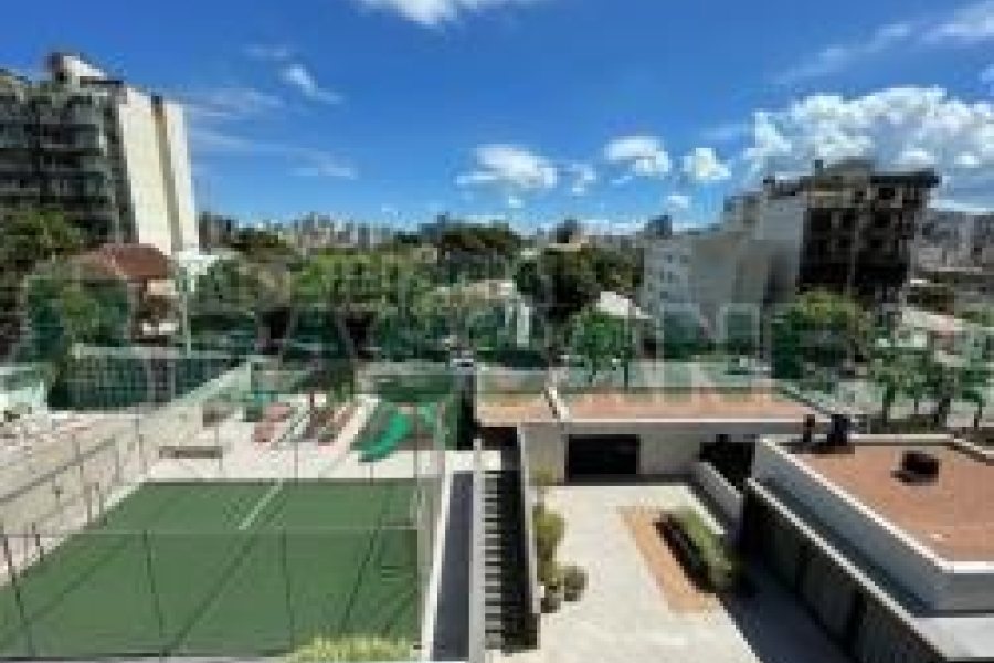 Apartamento com 176m², 3 dormitórios, 2 vagas, no bairro Rio Branco em Caxias do Sul para Comprar