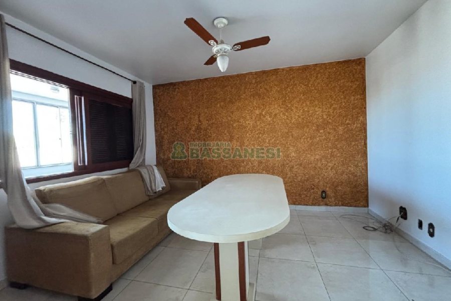 Apartamento com 240m², 3 dormitórios, 2 vagas, no bairro São José em Caxias do Sul para Alugar