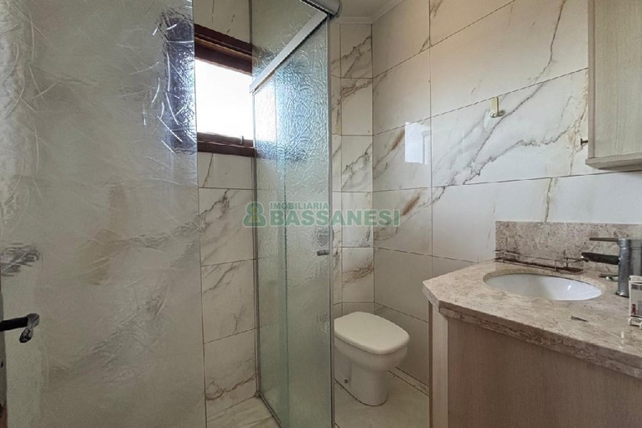 Apartamento com 240m², 3 dormitórios, 2 vagas, no bairro São José em Caxias do Sul para Alugar