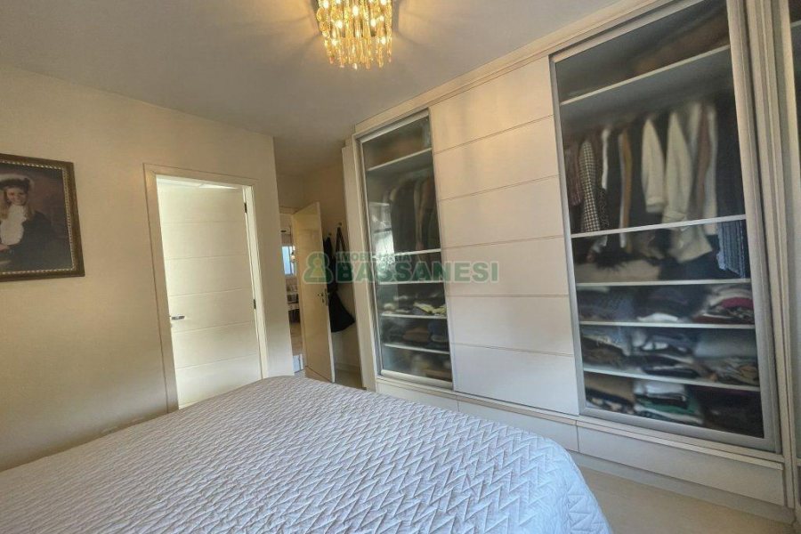 Apartamento com 86m², 2 dormitórios, 2 vagas, no bairro Nossa Senhora da Saúde em Caxias do Sul para Comprar