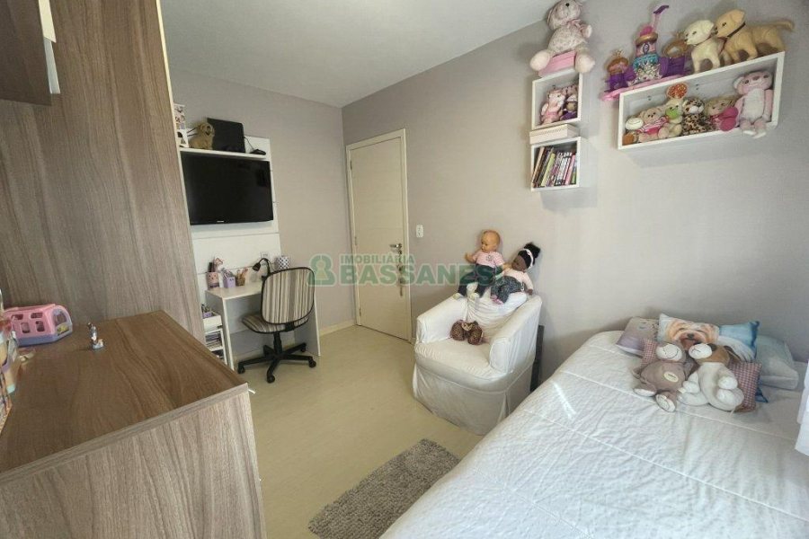 Apartamento com 86m², 2 dormitórios, 2 vagas, no bairro Nossa Senhora da Saúde em Caxias do Sul para Comprar