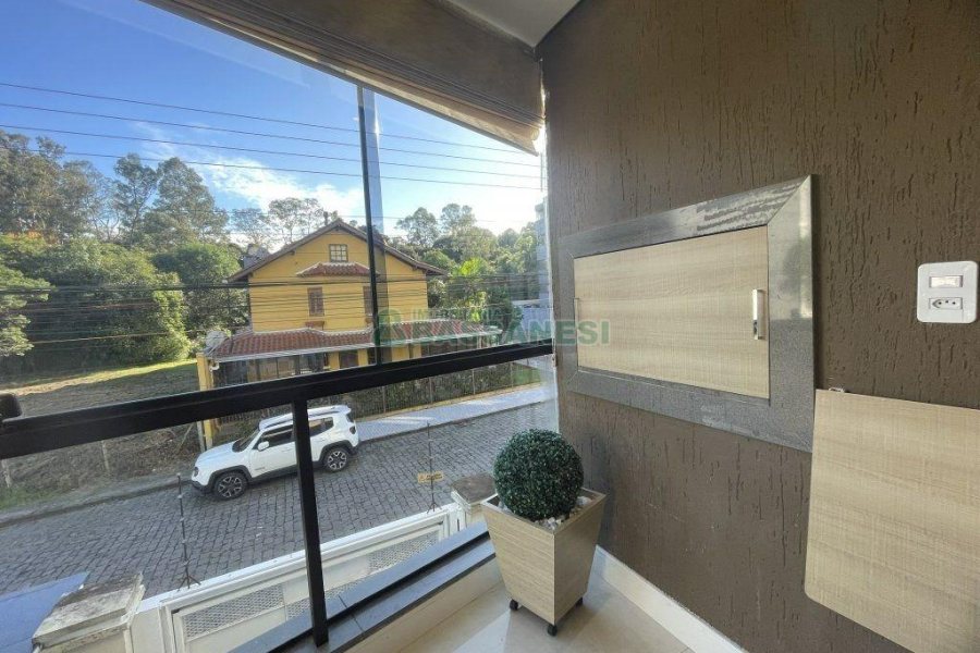 Apartamento com 86m², 2 dormitórios, 2 vagas, no bairro Nossa Senhora da Saúde em Caxias do Sul para Comprar