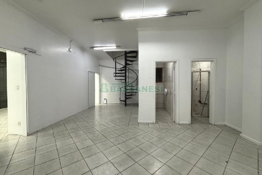Loja com 102m², no bairro Centro em Caxias do Sul para Alugar