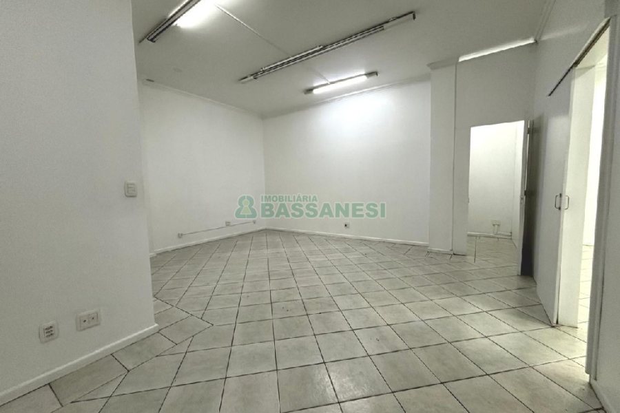 Loja com 102m², no bairro Centro em Caxias do Sul para Alugar
