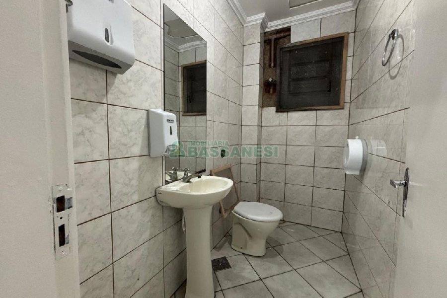 Loja com 102m², no bairro Centro em Caxias do Sul para Alugar