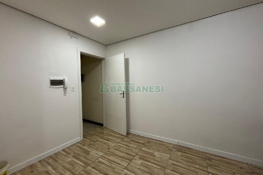 Loja com 76m², no bairro Centro em Caxias do Sul para Alugar