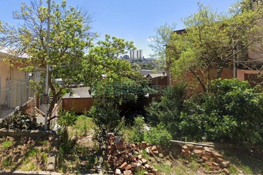 Terreno, no bairro Planalto em Caxias do Sul para Comprar