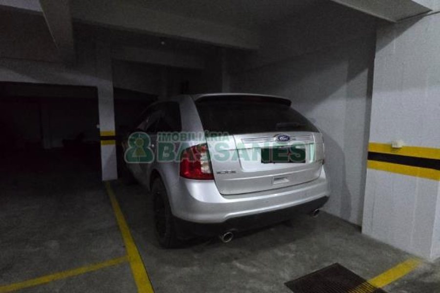 Apartamento com 198m², 3 dormitórios, 2 vagas, no bairro Centro em Caxias do Sul para Comprar