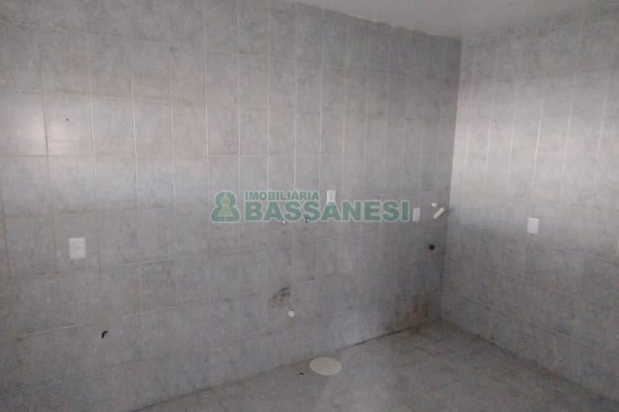 Sobrado com 67m², 2 dormitórios, no bairro Salgado Filho em Caxias do Sul para Comprar