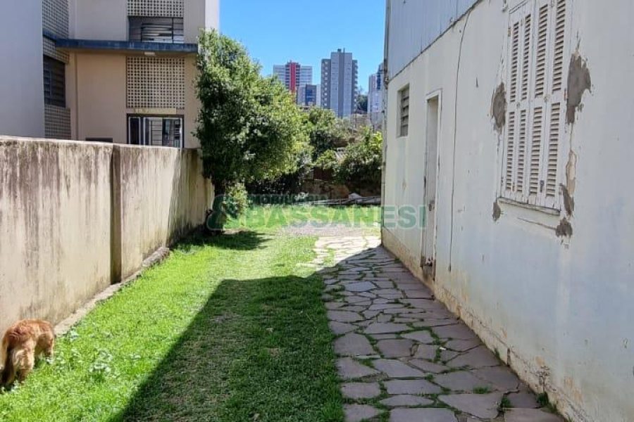 Casa, 5 dormitórios, no bairro Pio X em Caxias do Sul para Comprar
