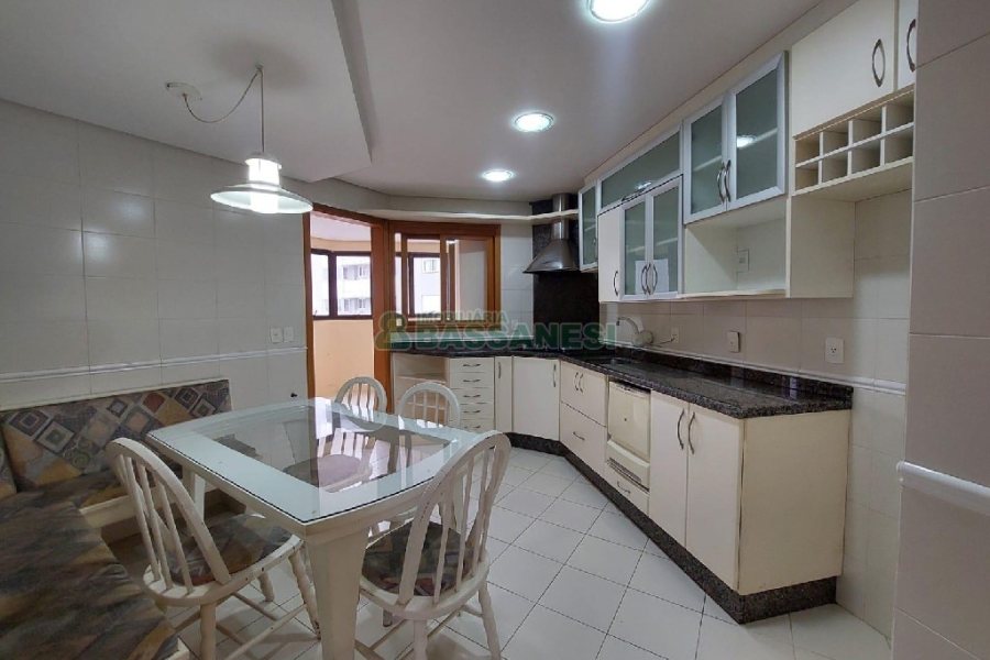 Apartamento com 115m², 3 dormitórios, 2 vagas, no bairro Jardim América em Caxias do Sul para Alugar ou Comprar