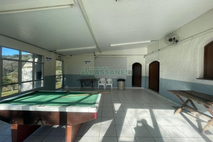 Chácara com 1200m², no bairro 3 Legua em Caxias do Sul para Comprar