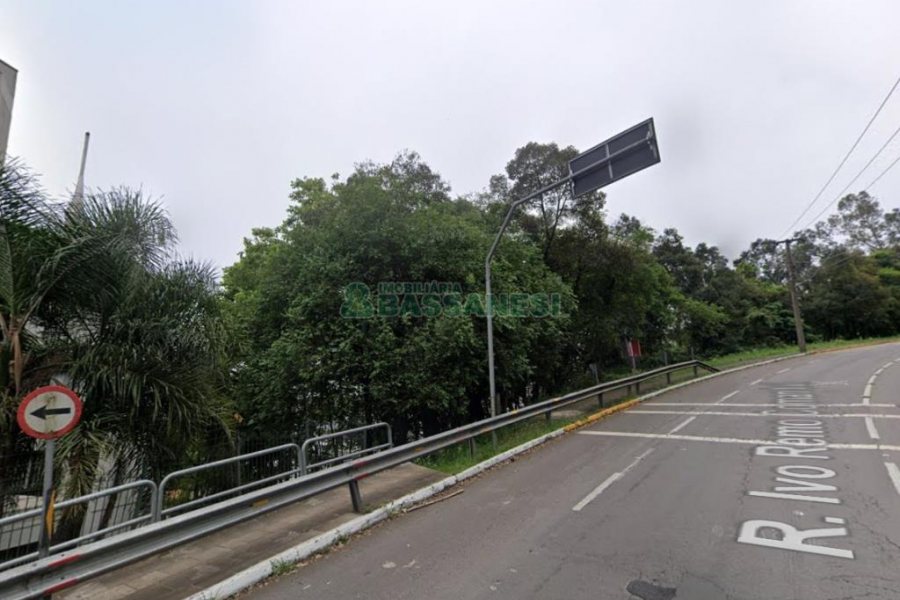 Terreno com 820m², no bairro Colina Sorriso em Caxias do Sul para Comprar