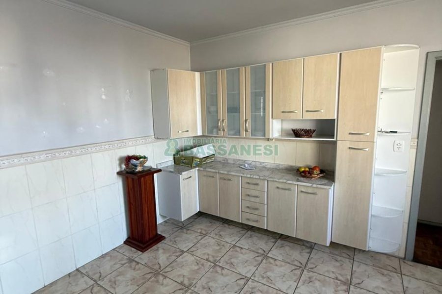 Apartamento com 123m², 2 dormitórios, 1 vaga, no bairro Centro em Caxias do Sul para Comprar