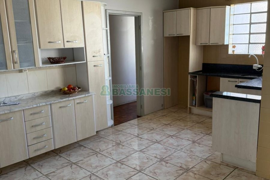 Apartamento com 123m², 2 dormitórios, 1 vaga, no bairro Centro em Caxias do Sul para Comprar