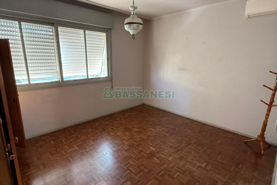 Apartamento com 123m², 2 dormitórios, 1 vaga, no bairro Centro em Caxias do Sul para Comprar