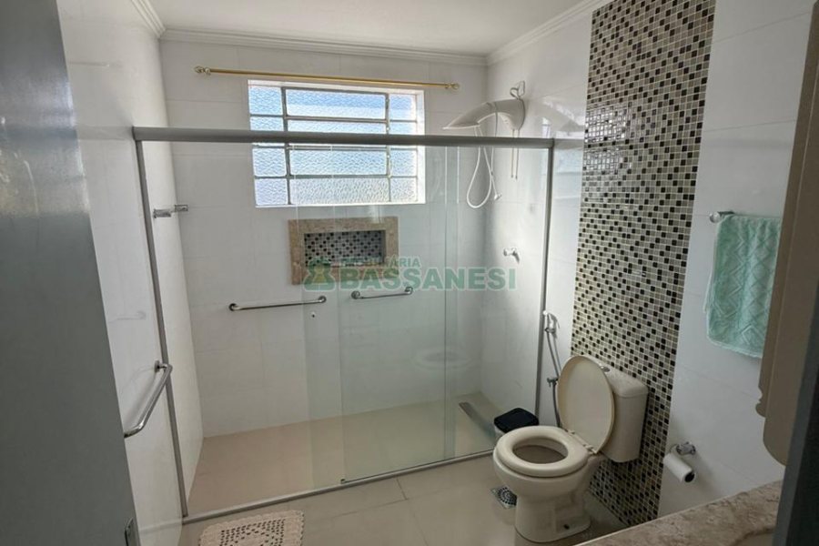 Apartamento com 123m², 2 dormitórios, 1 vaga, no bairro Centro em Caxias do Sul para Comprar