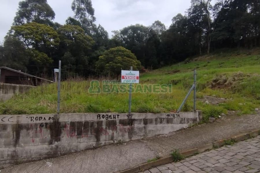 Terreno com 507m², no bairro Desvio Rizzo em Caxias do Sul para Comprar