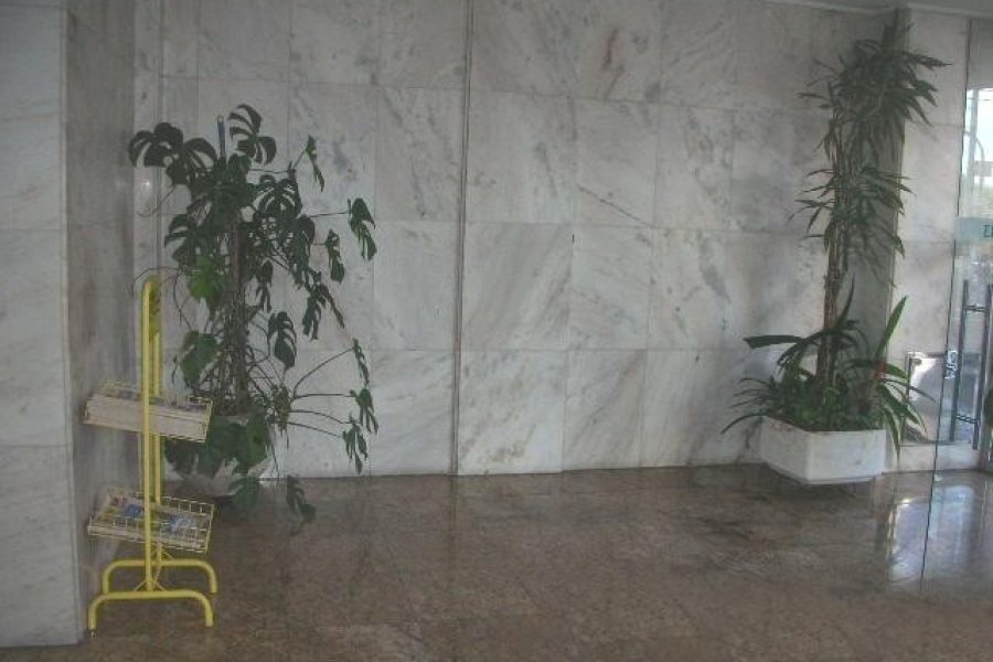 Sala com 19m², no bairro Centro em Caxias do Sul para Alugar