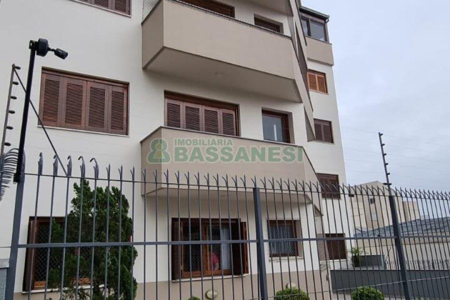 Apto/Cobertura com 216m², 3 dormitórios, 2 vagas, no bairro Pio X em Caxias do Sul para Comprar