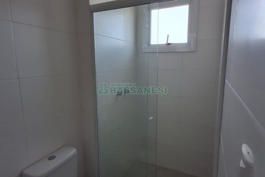 Apartamento com 65m², 2 dormitórios, 2 vagas, no bairro Santa Lúcia em Caxias do Sul para Alugar