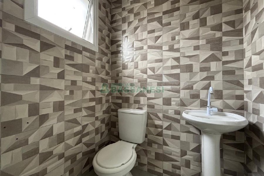 Loja com 118m², 1 vaga, no bairro Santa Catarina em Caxias do Sul para Alugar