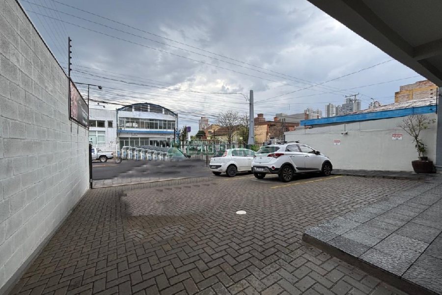 Loja com 118m², 1 vaga, no bairro Santa Catarina em Caxias do Sul para Alugar