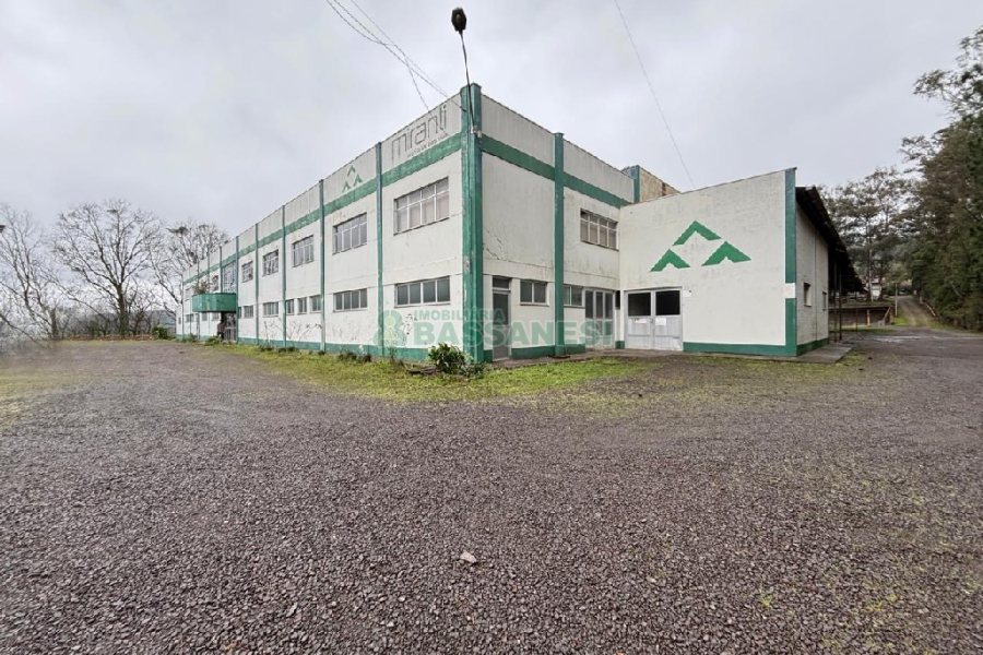 Pavilhão com 6000m², no bairro Santa Catarina em Caxias do Sul para Alugar
