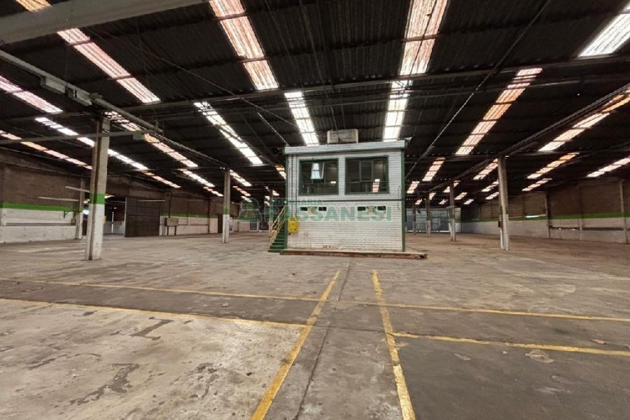 Pavilhão com 6000m², no bairro Santa Catarina em Caxias do Sul para Alugar