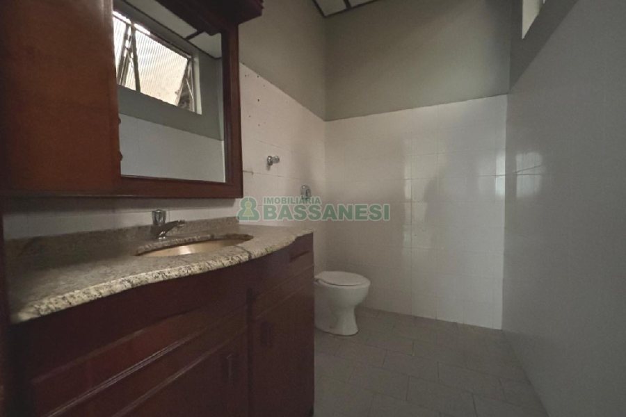 Pavilhão com 6000m², no bairro Santa Catarina em Caxias do Sul para Alugar