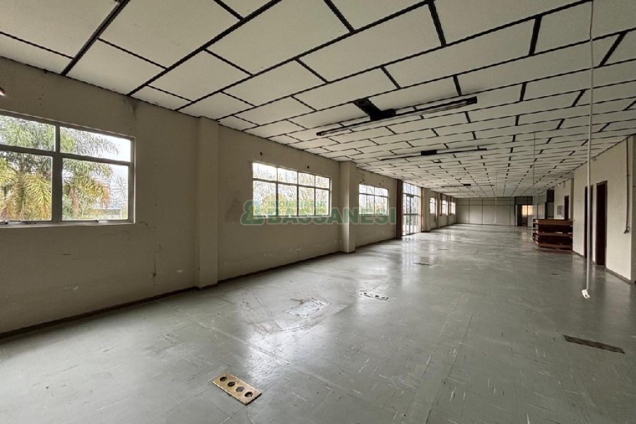 Pavilhão com 6000m², no bairro Santa Catarina em Caxias do Sul para Alugar