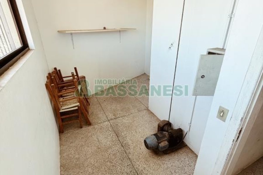 Loja com 321m², no bairro Santa Catarina em Caxias do Sul para Alugar