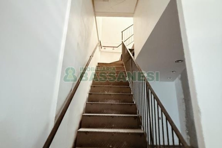 Loja com 321m², no bairro Santa Catarina em Caxias do Sul para Alugar