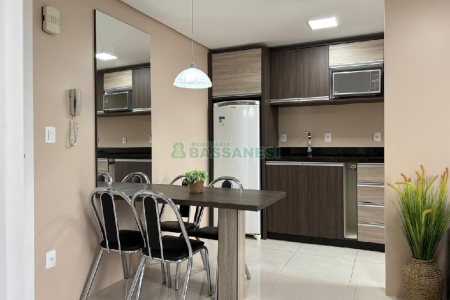 Apto Mobiliado com 46m², 1 dormitório, 1 vaga, no bairro Lourdes em Caxias do Sul para Alugar