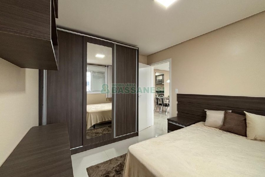 Apto Mobiliado com 46m², 1 dormitório, 1 vaga, no bairro Lourdes em Caxias do Sul para Alugar