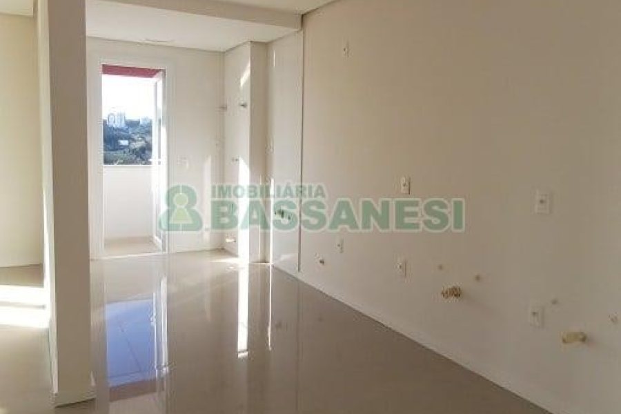 Apartamento com 123m², 3 dormitórios, 3 vagas, no bairro Santa Catarina em Caxias do Sul para Comprar