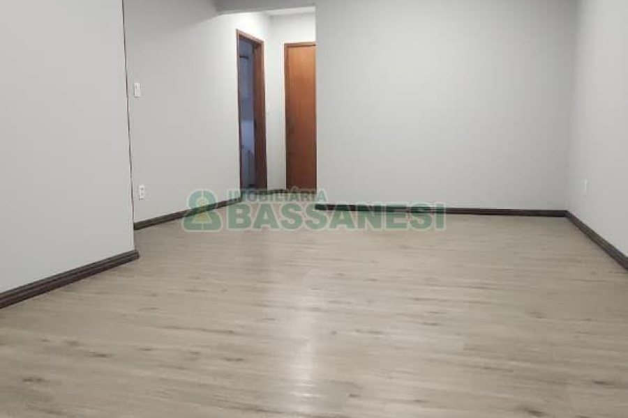 Apartamento com 88m², 3 dormitórios, 1 vaga, no bairro Lourdes em Caxias do Sul para Comprar
