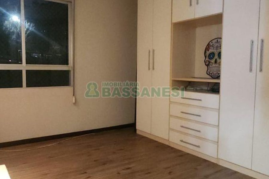 Apartamento com 88m², 3 dormitórios, 1 vaga, no bairro Lourdes em Caxias do Sul para Comprar