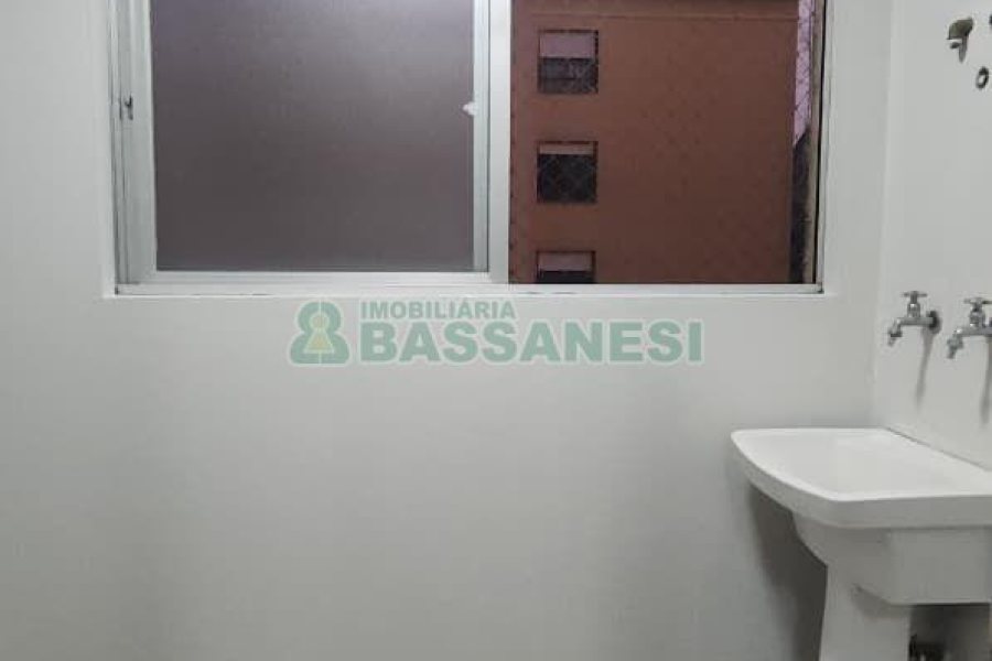 Apartamento com 88m², 3 dormitórios, 1 vaga, no bairro Lourdes em Caxias do Sul para Comprar