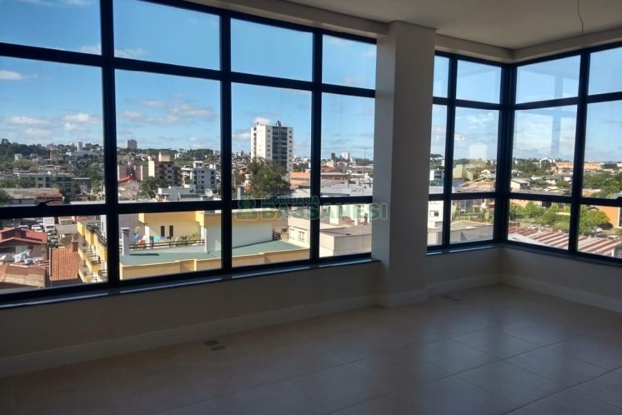 Sala com 55m², 1 vaga, no bairro Colina Sorriso em Caxias do Sul para Alugar