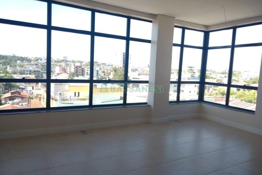 Sala com 55m², 1 vaga, no bairro Colina Sorriso em Caxias do Sul para Alugar