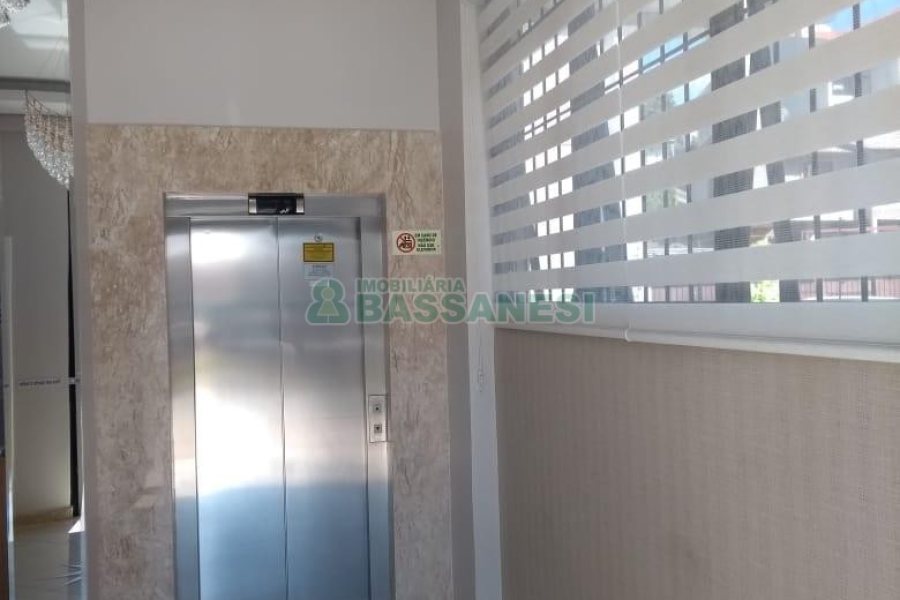 Sala com 55m², 1 vaga, no bairro Colina Sorriso em Caxias do Sul para Alugar