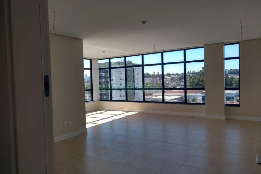 Sala com 55m², 1 vaga, no bairro Colina Sorriso em Caxias do Sul para Alugar