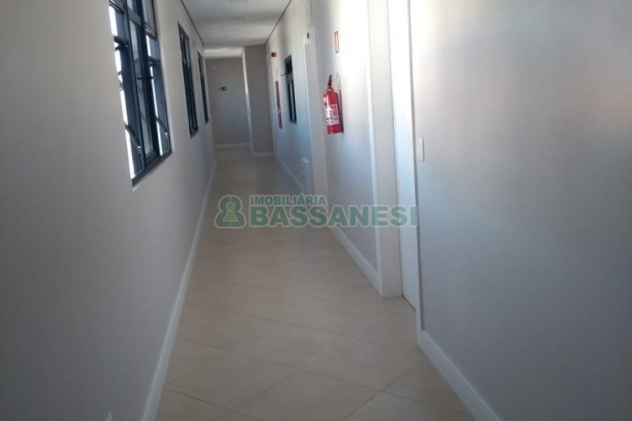 Sala com 55m², 1 vaga, no bairro Colina Sorriso em Caxias do Sul para Alugar