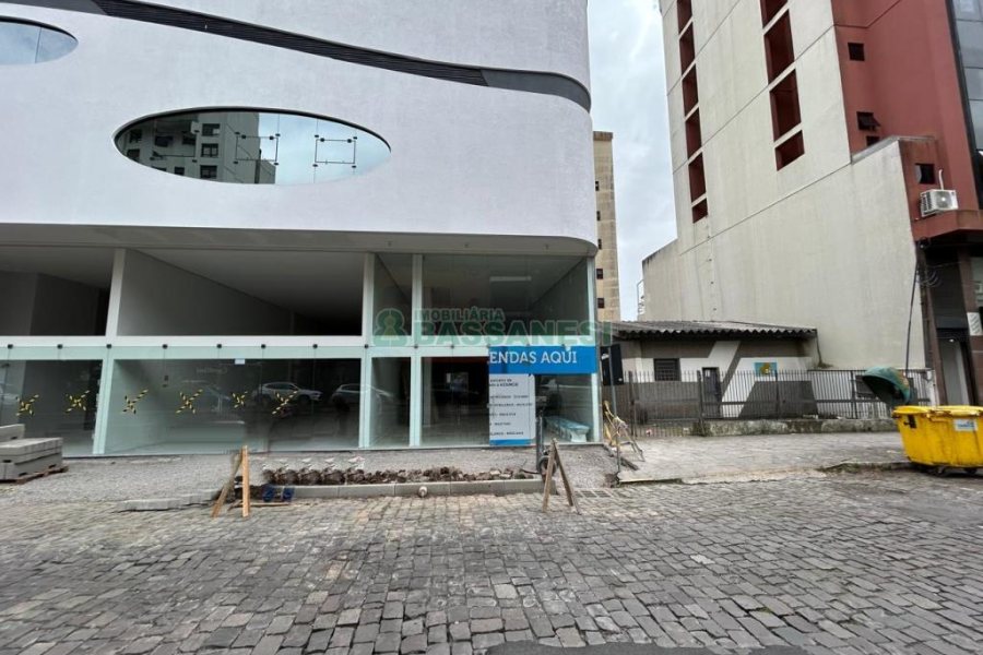 Loja com 200m², 2 vagas, no bairro Centro em Caxias do Sul para Alugar