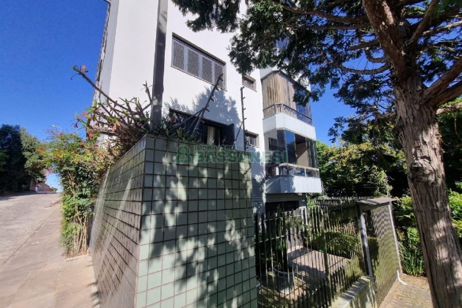 Apto Mobiliado com 88m², 3 dormitórios, 1 vaga, no bairro Cristo Redentor em Caxias do Sul para Alugar
